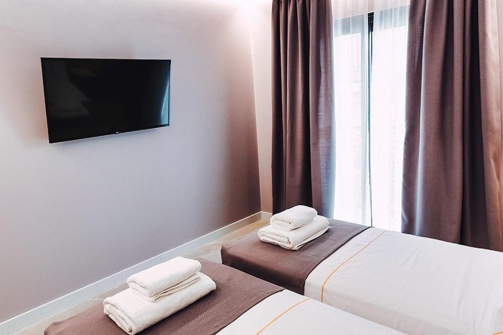 Estrella De Mar - Boutique Aparthotel Бенідорм Екстер'єр фото