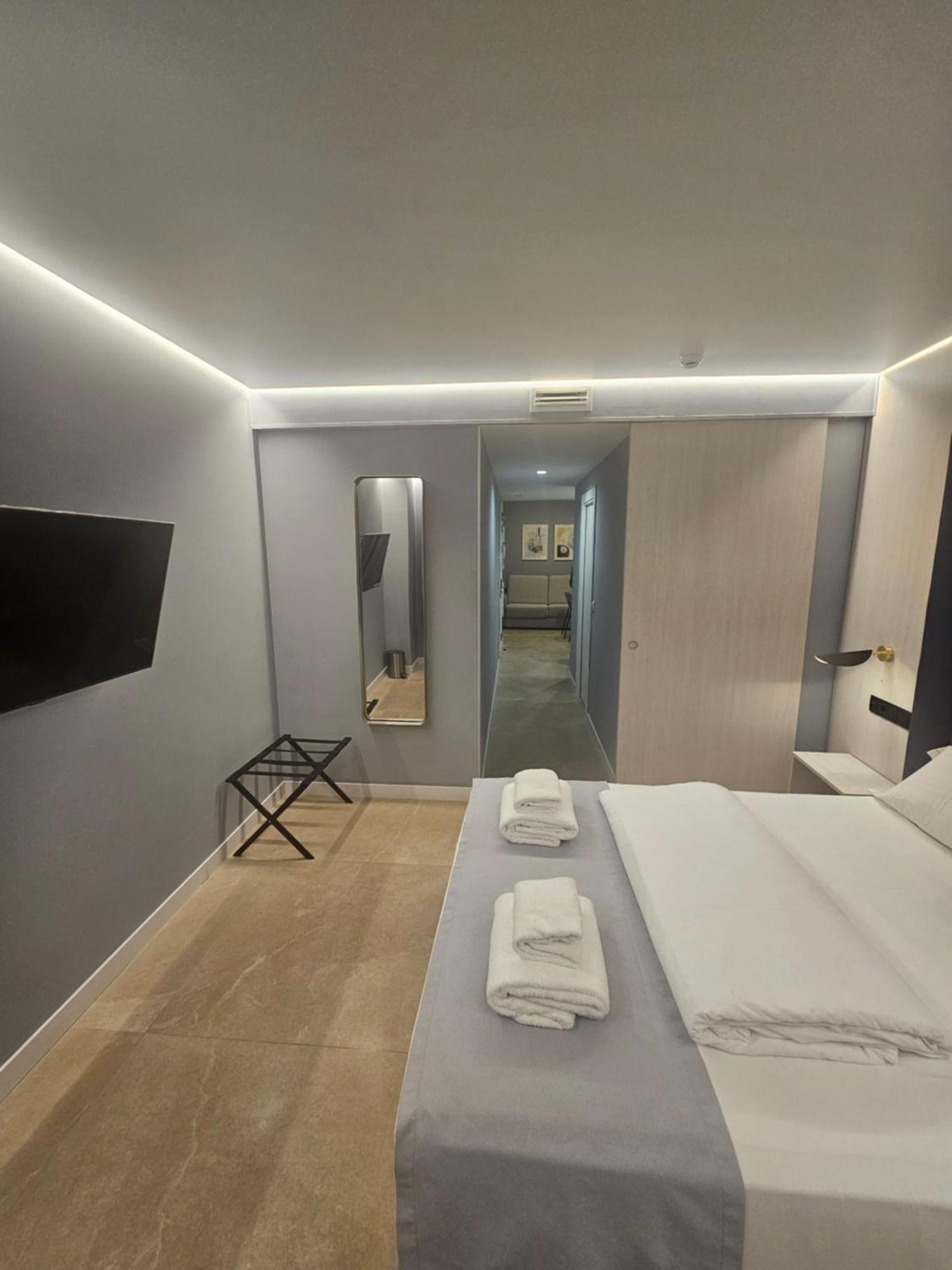 Estrella De Mar - Boutique Aparthotel Бенідорм Екстер'єр фото